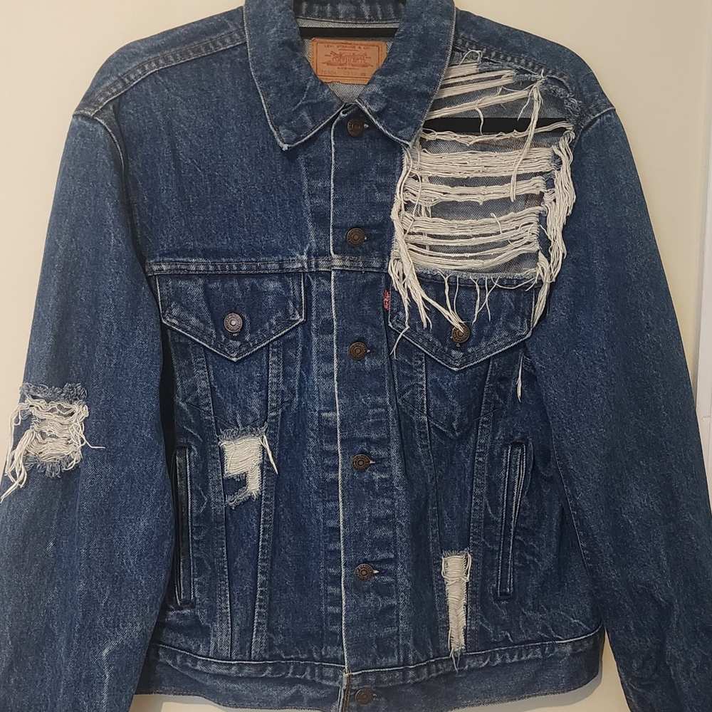 Vtg 80s Rare Levi's 70506-0217  Thrashed Denim Jacket Mens Sz 44